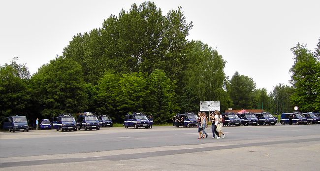 Policja pod Stadionem Śląskim